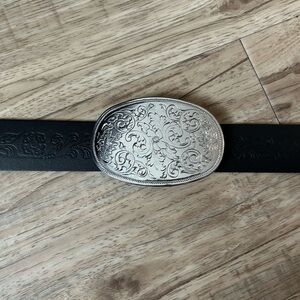 Western cowgirl Elegant Silver tone metal Engraved Belt Buckle stampede horse